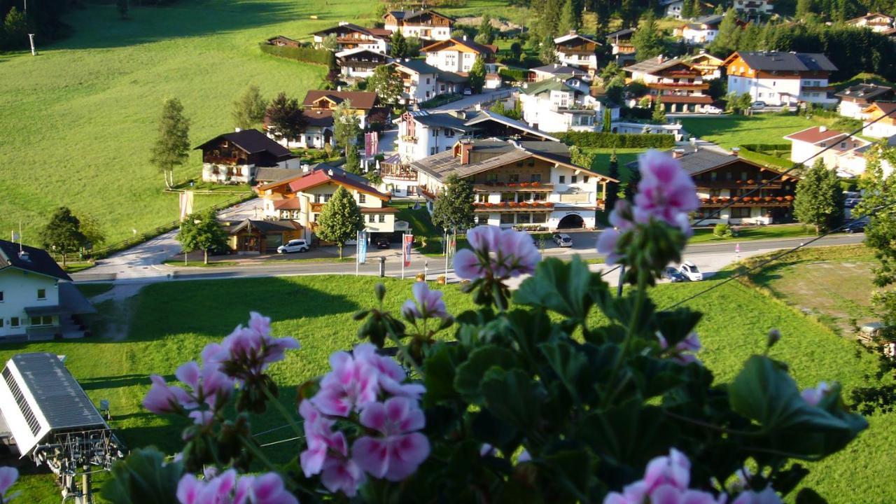 Ferienwohnung Haus Dorfblick Filzmoos Exterior foto